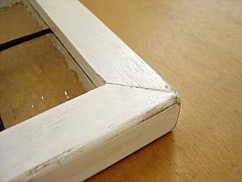 ステンドグラスの扉付きのミラーの木枠