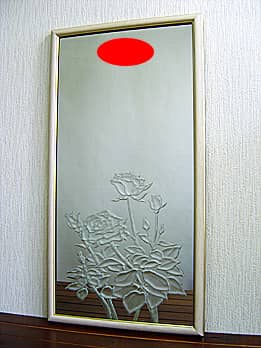 エッチングミラー バラの花に、名前、メッセージ、ロゴマークなどを彫刻する部位