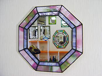 八角形のステンドグラスミラー ピンク/パープル