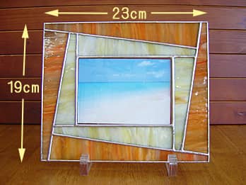 ステンドグラス製のフォトスタンド 橙のサイズ画像