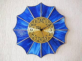 青と白のマーブル模様のステンドグラスで作った掛け時計 ブルー12P
