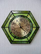 ステンドグラス製の掛け時計・リーフグリーン（六角形）
