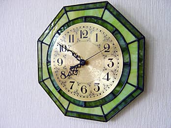 ステンドグラス時計・リーフグリーン（八角形）